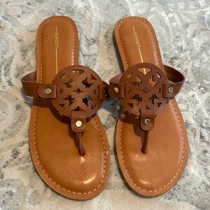 NWOT Report Flip Flops